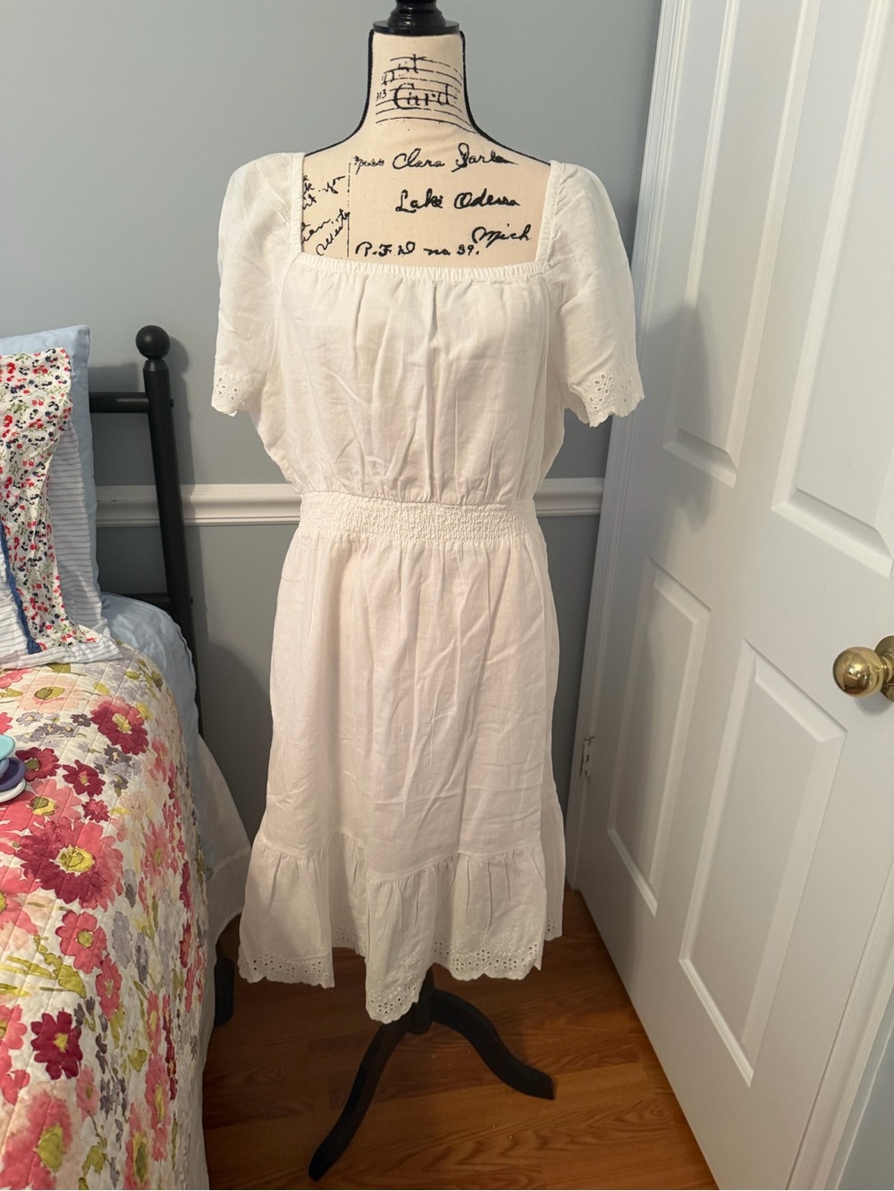 Gymboree White Eyelet Square-Neck Smocked Midi Dress